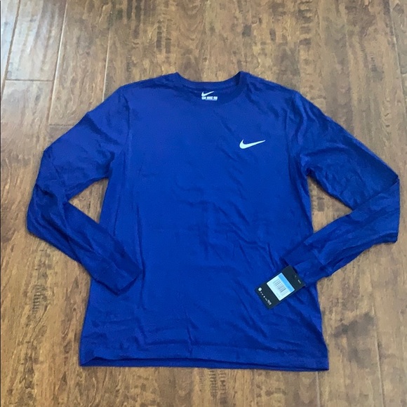 Nike Other - Nike Men’s Athletic Cut Long Sleeve Tee Size M